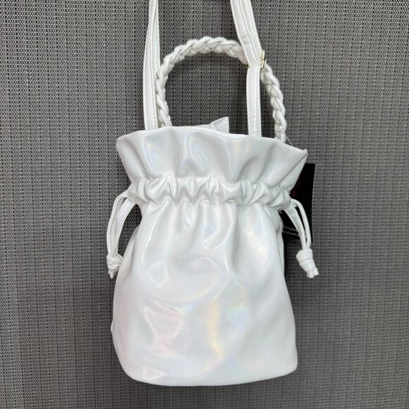 No Boundaries White Bucket Crossbody Bag With Braided Handle & Drawstring - Picture 1 of 6